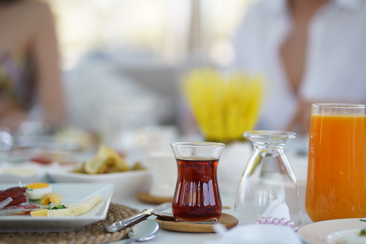 turkish tea at breakfast prenses esila gulet.jpg
