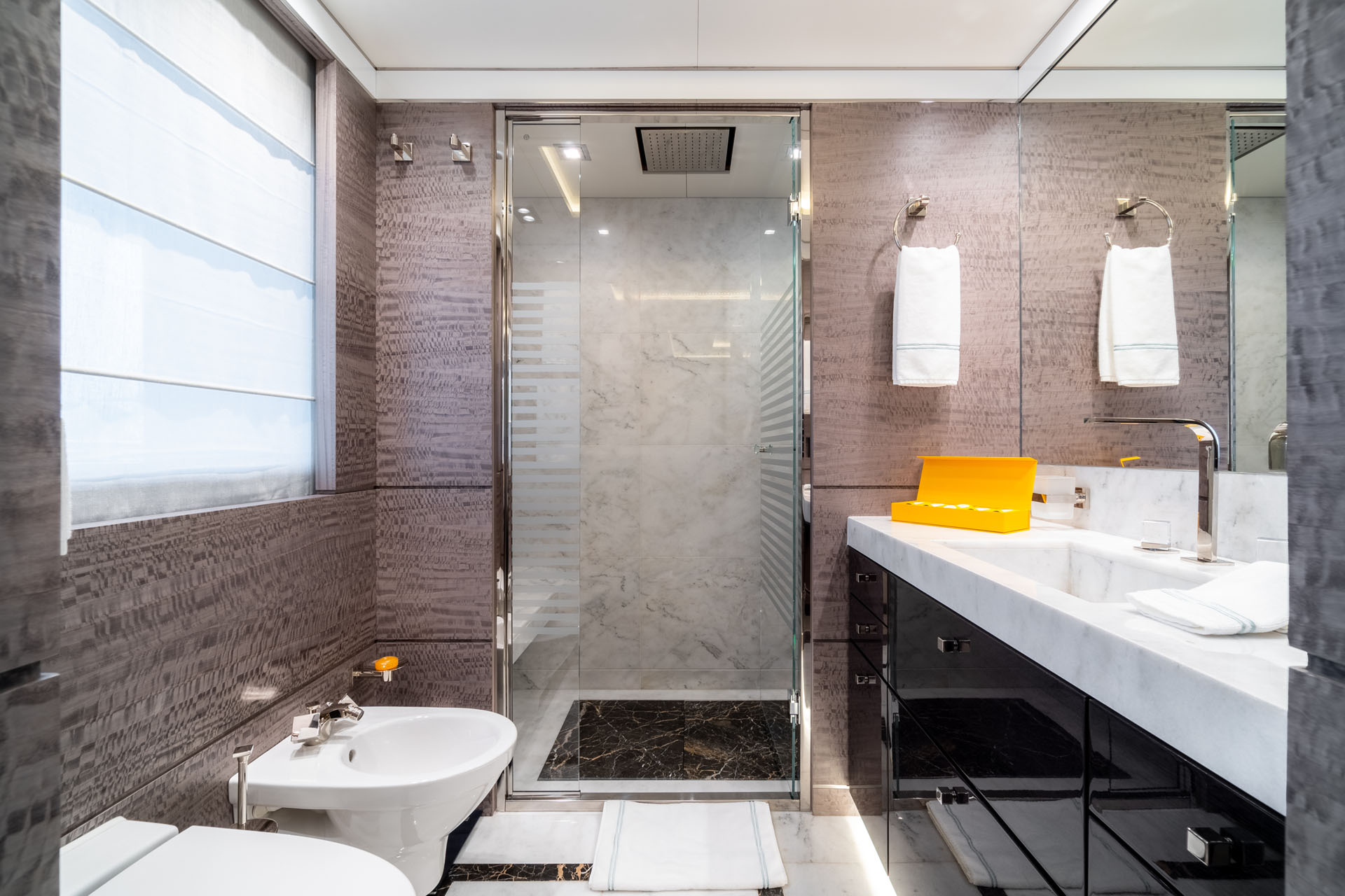 twin bathroom detail.jpg