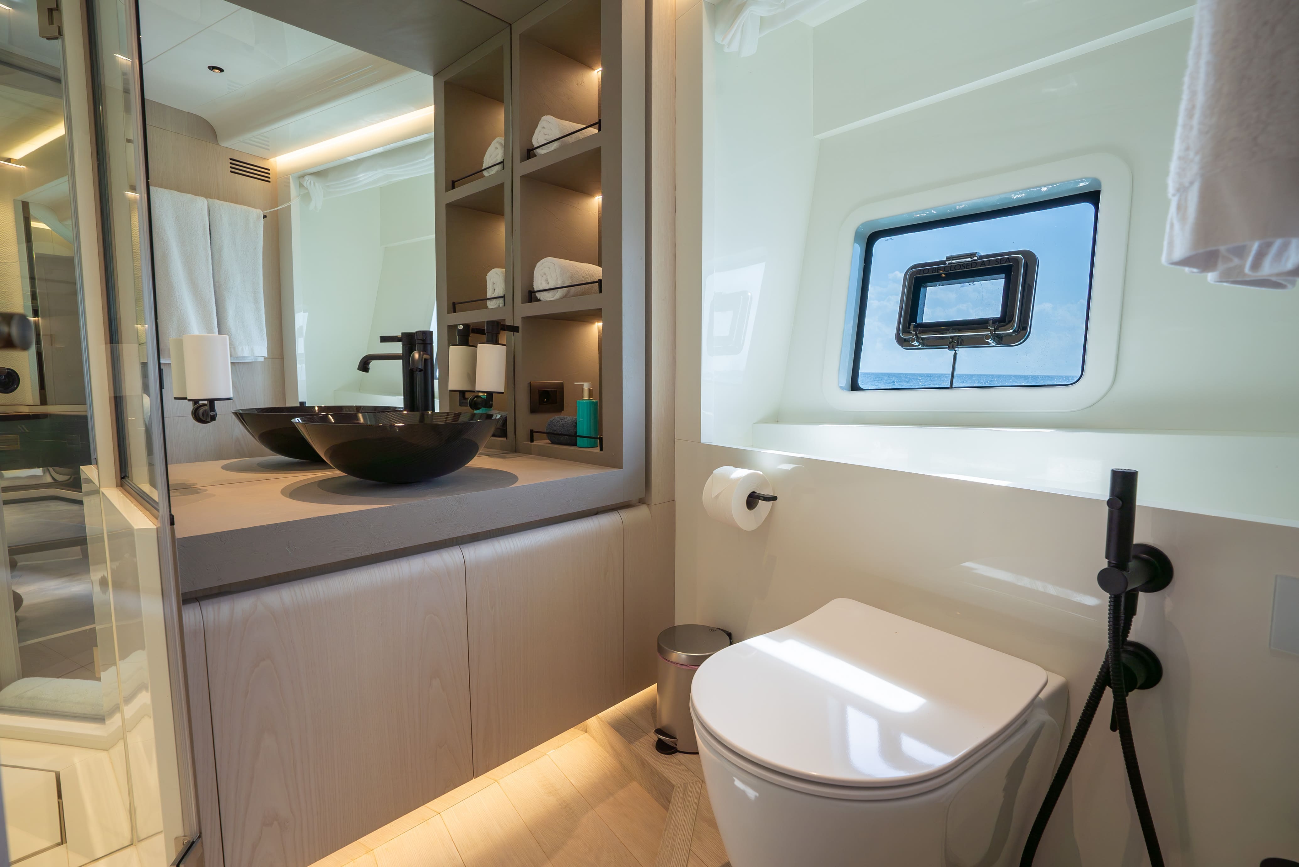 twin cabin en suite .jpg