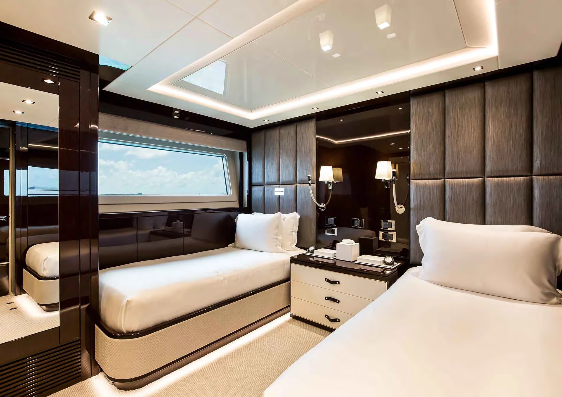 twin suite .png