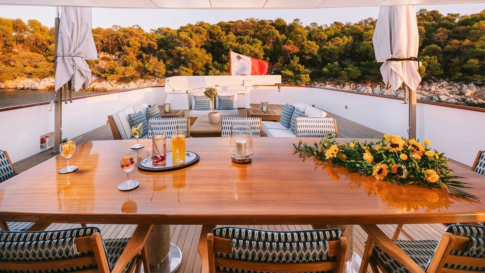 upper deck - dining .jpg