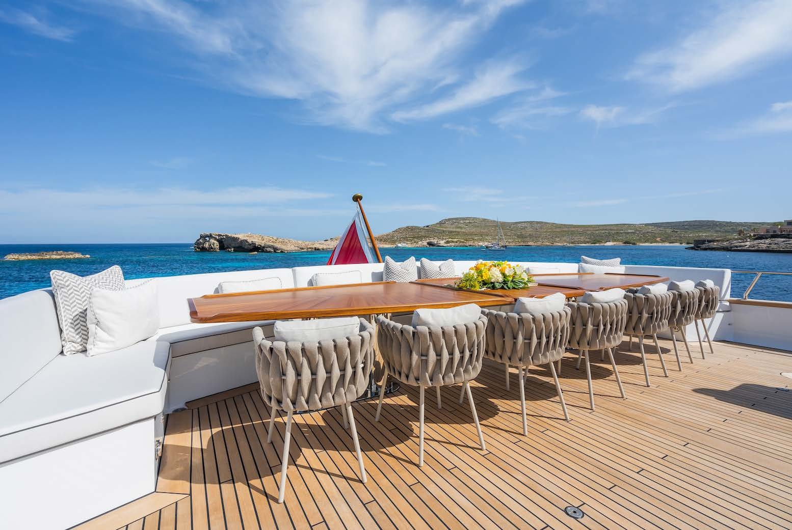 upper deck al fresco dining.jpg