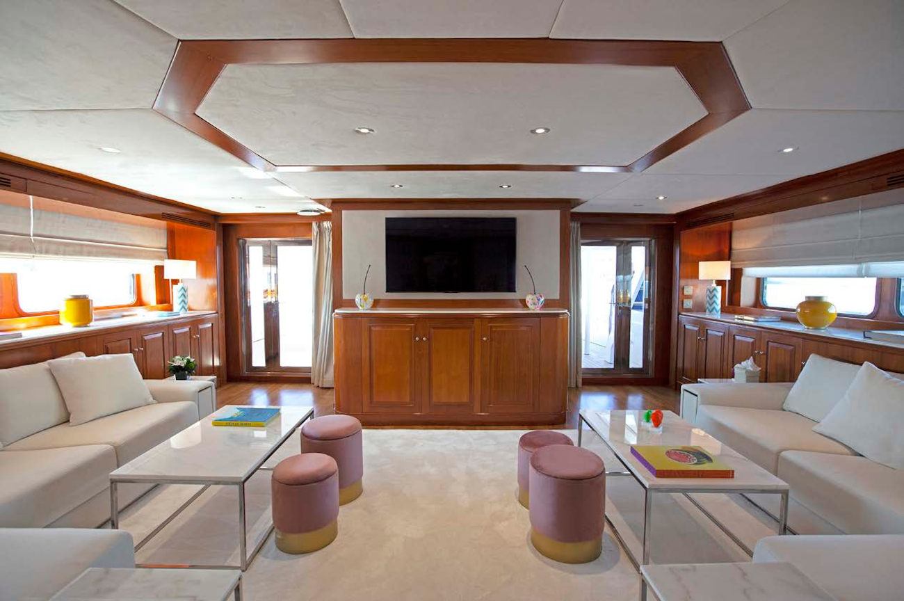 upper deck saloon .png