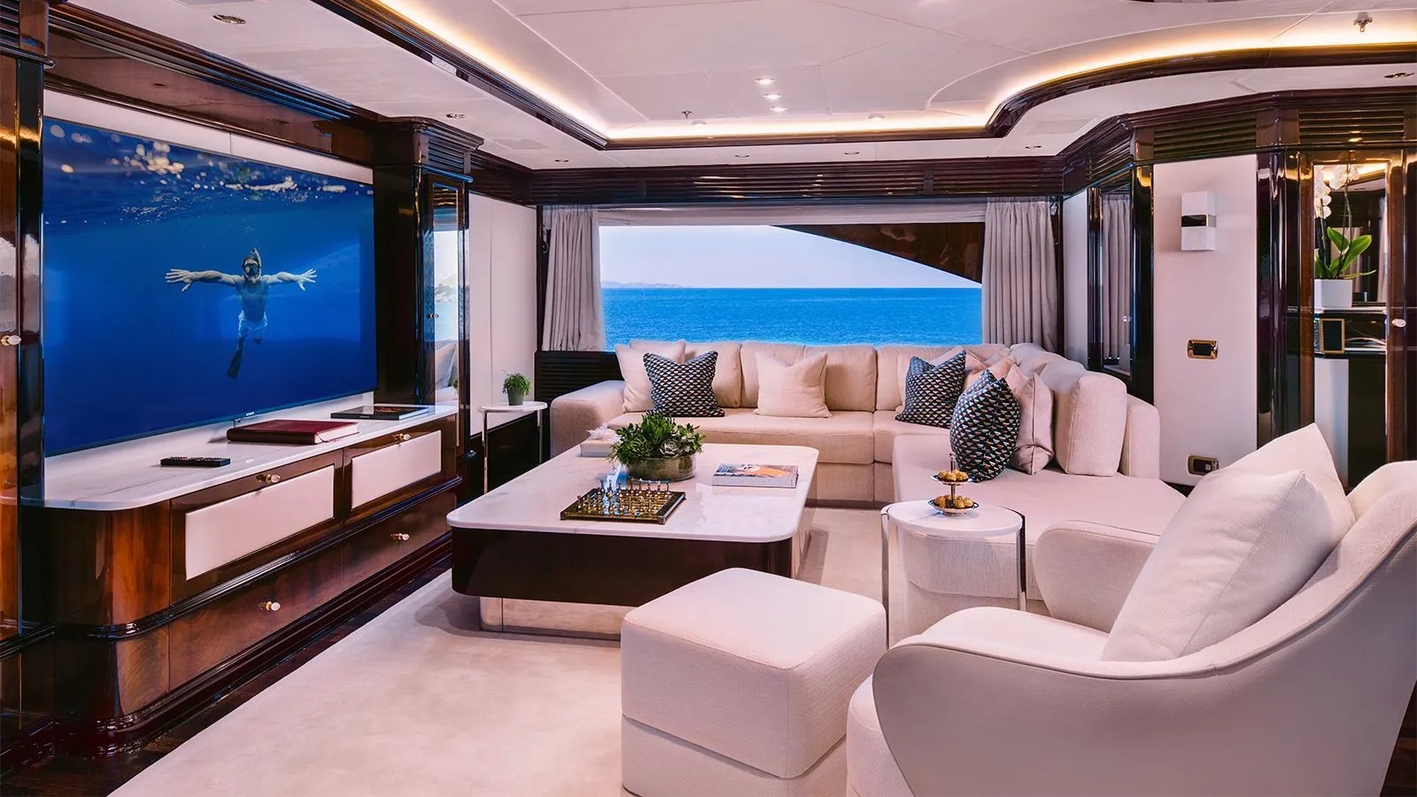 upper saloon   .jpg