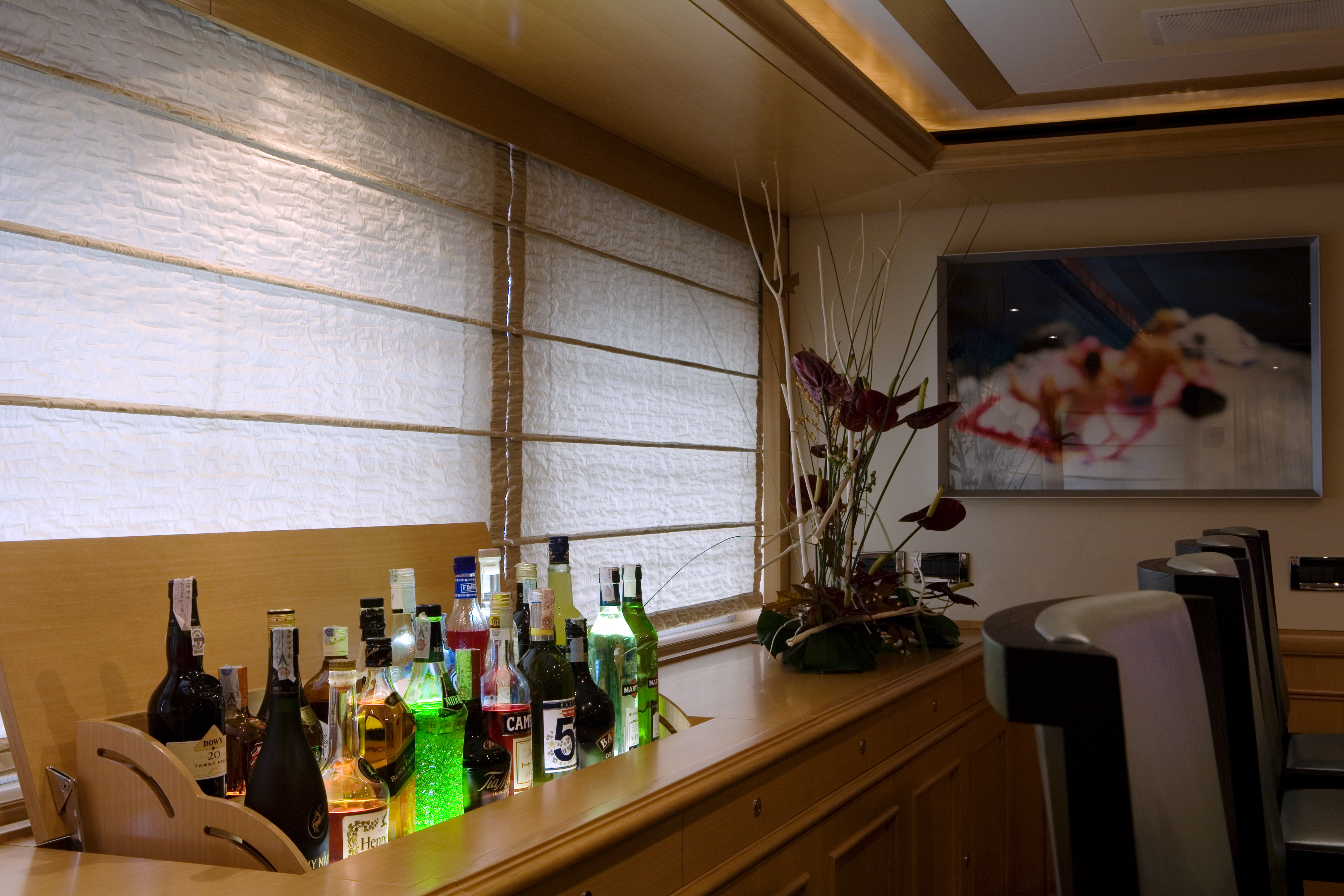 upper saloon drinks cabinet.jpg