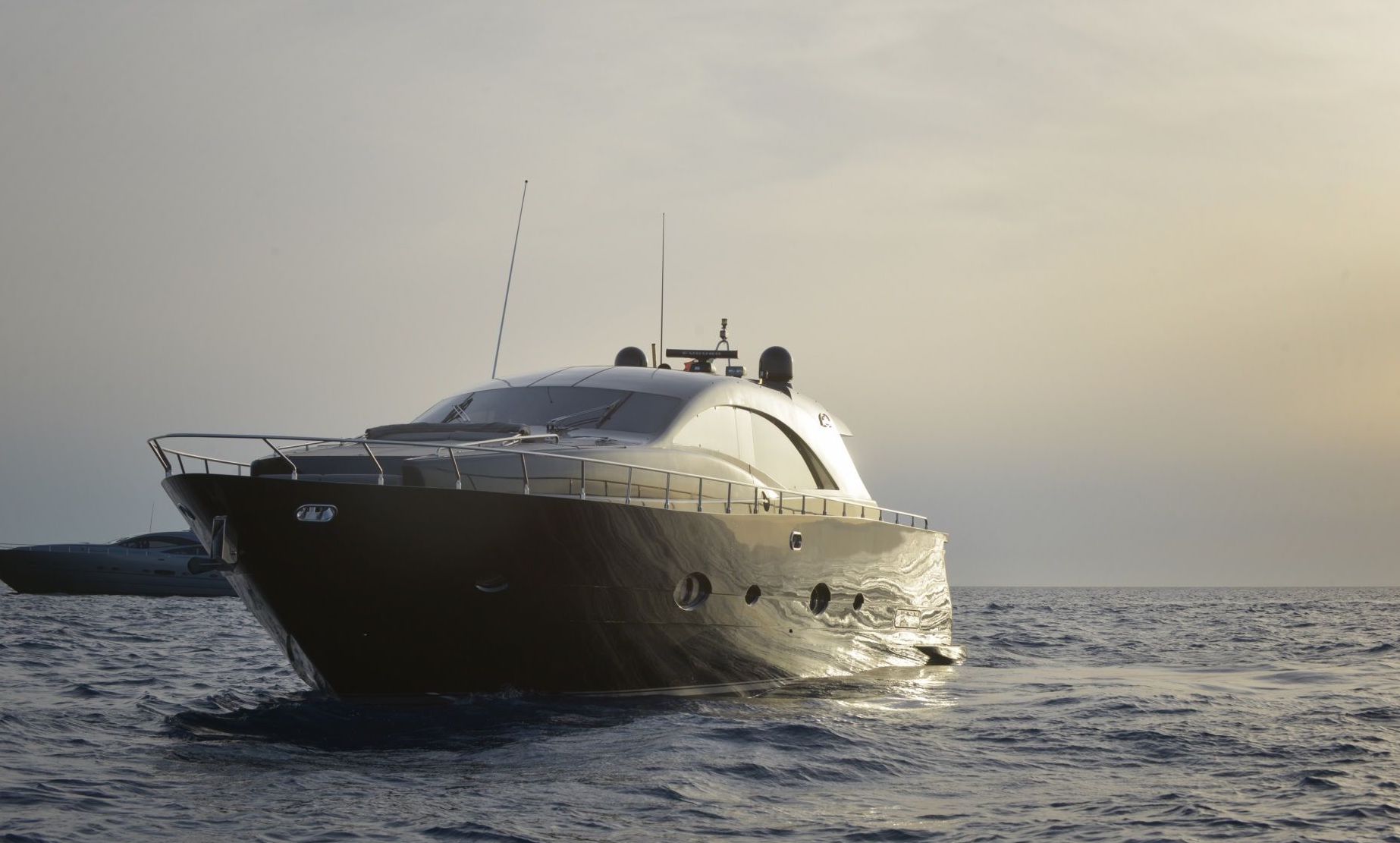 yacht Black Magic.jpg