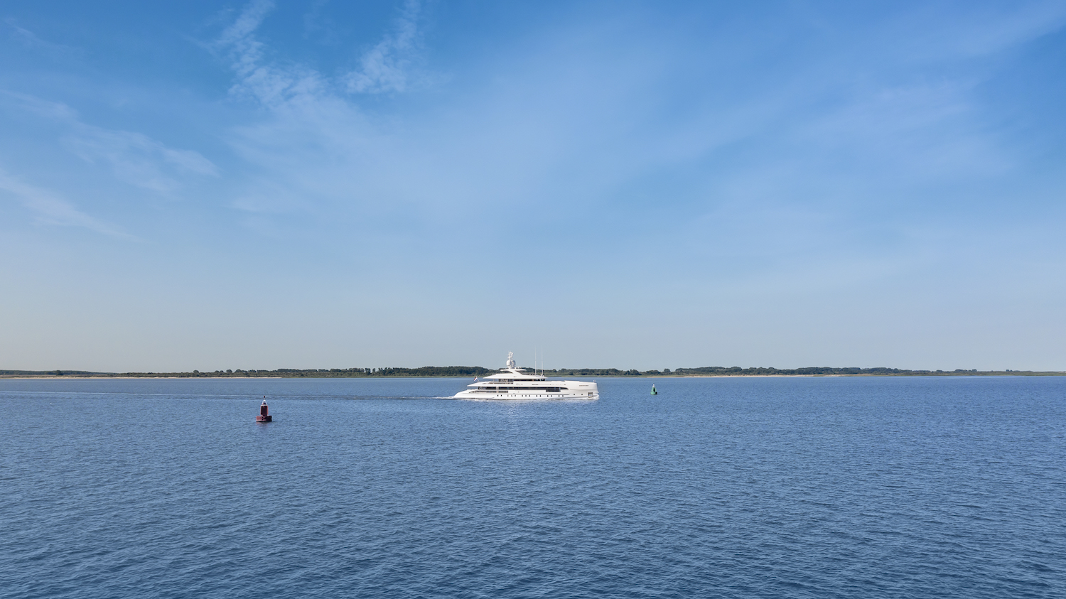 yacht ELA © Ruben Griffioen.jpg