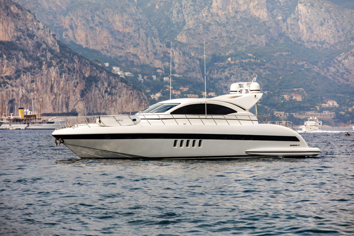 yacht GRUMPY.jpg