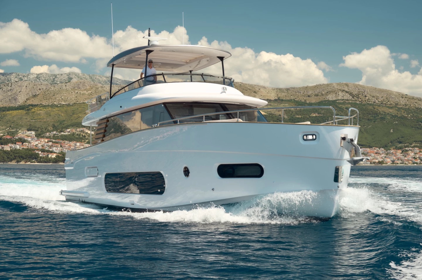 yacht PRINCESS M.jpg
