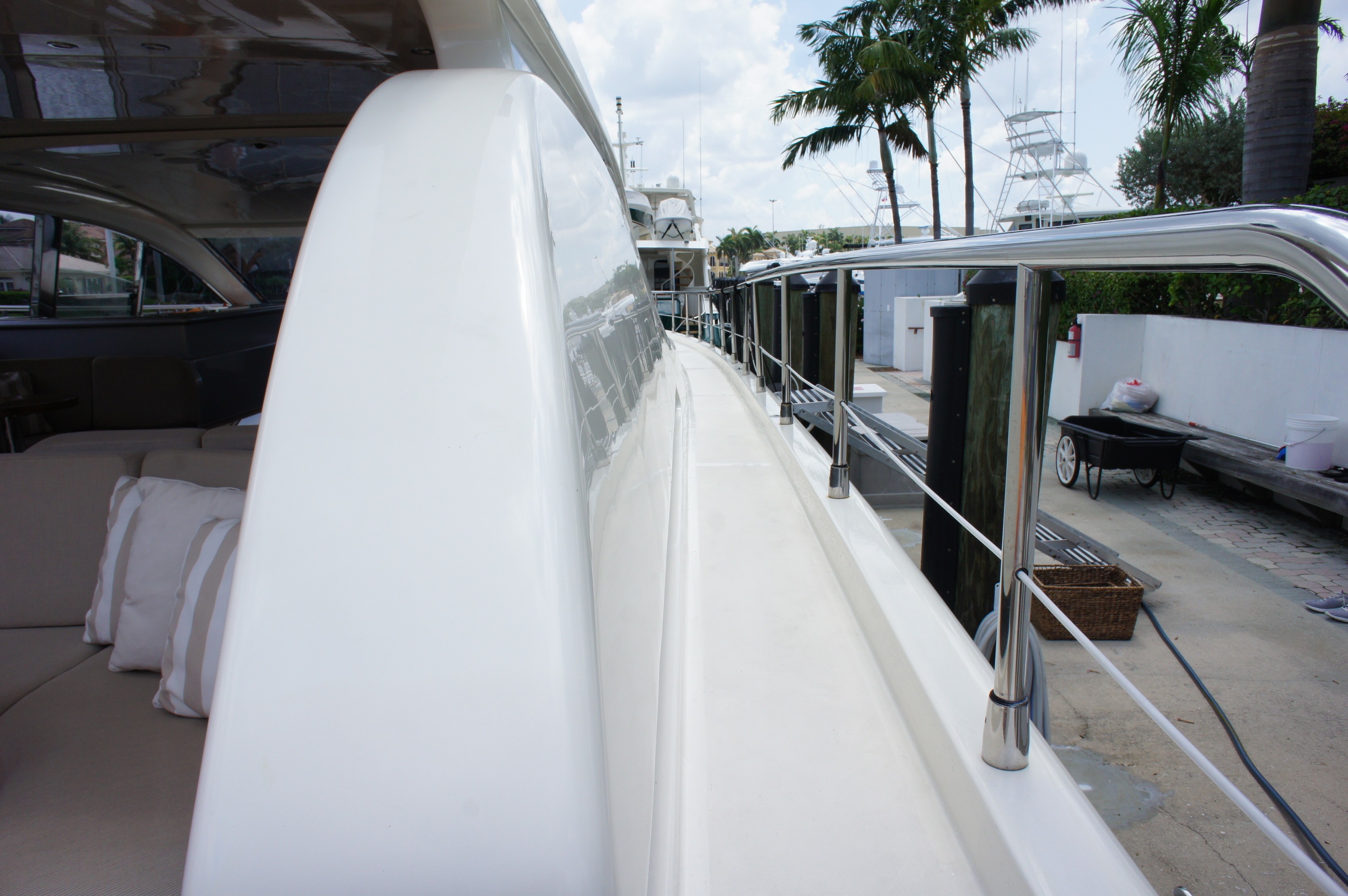 [24m-Yacht-DOLCE-VITA-II]-2290-101.jpg