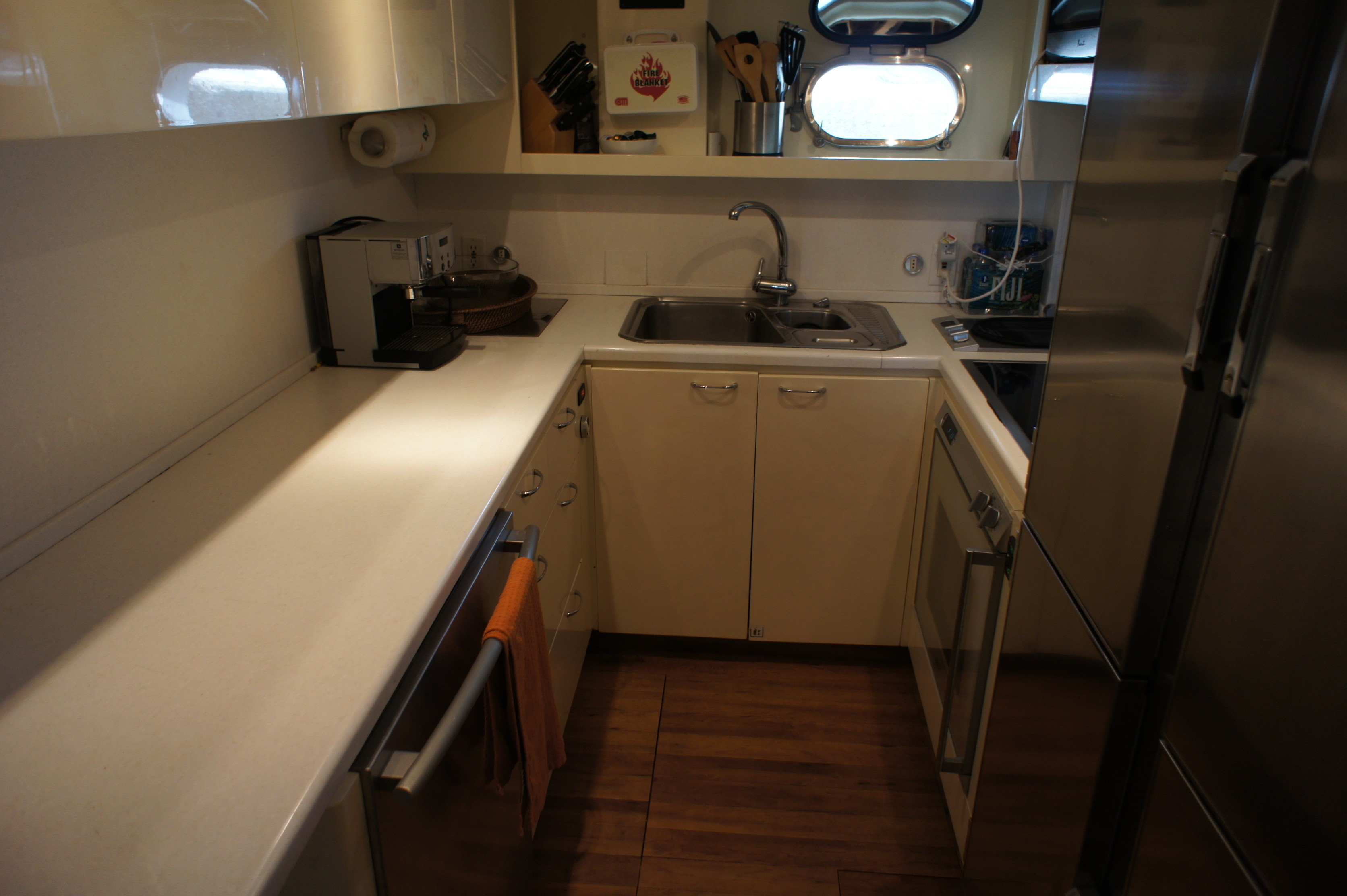[24m-Yacht-DOLCE-VITA-II]-2290-165.jpg