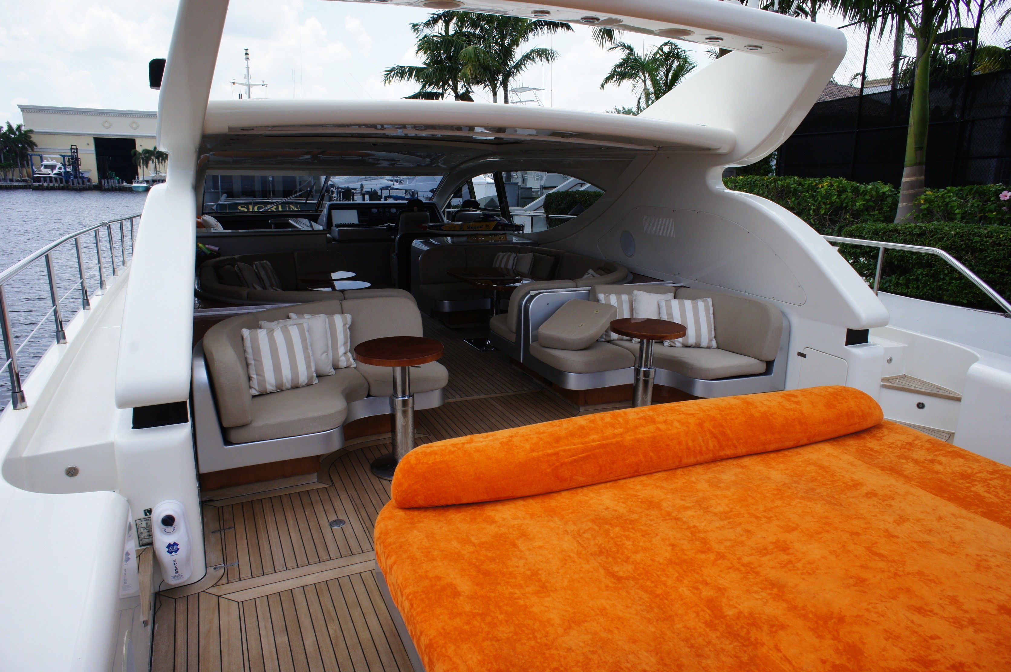 [24m-Yacht-DOLCE-VITA-II]-2290-198.jpg