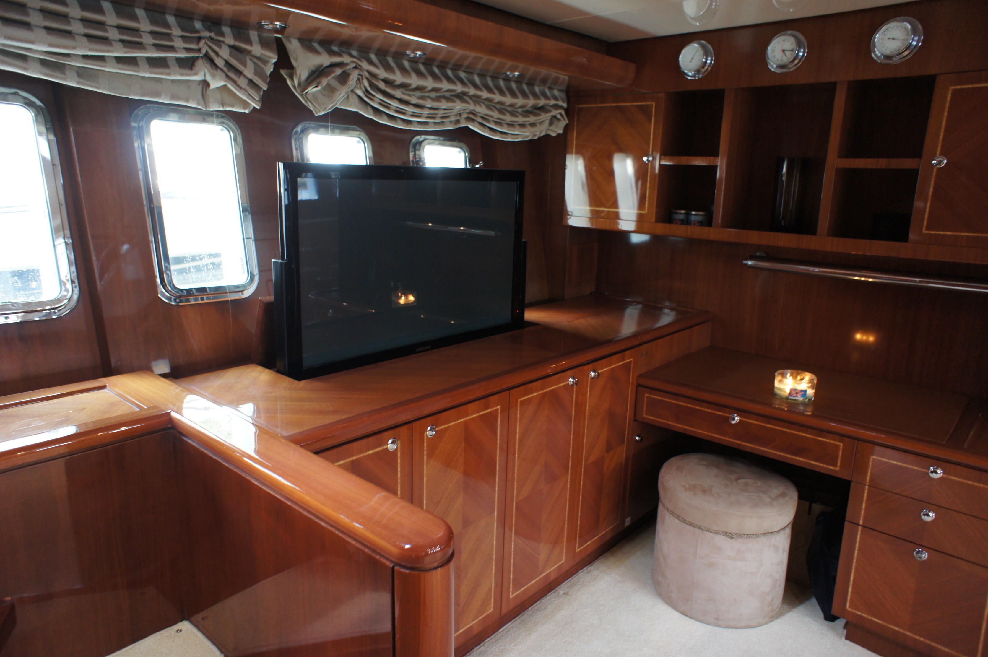 [24m-Yacht-DOLCE-VITA-II]-2290-210.jpg