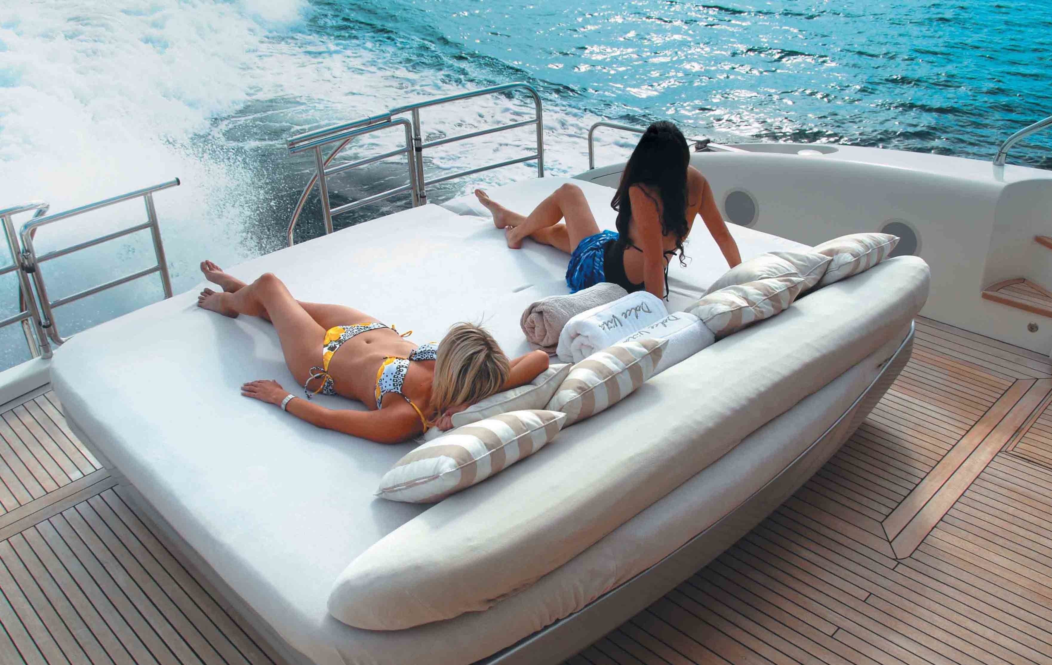 [24m-Yacht-DOLCE-VITA-II]-2290-72.jpg