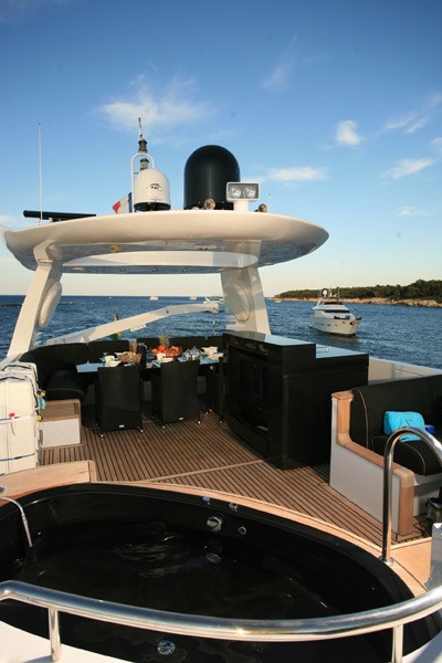 [30m-Yacht-LOR]-2817-112.jpg