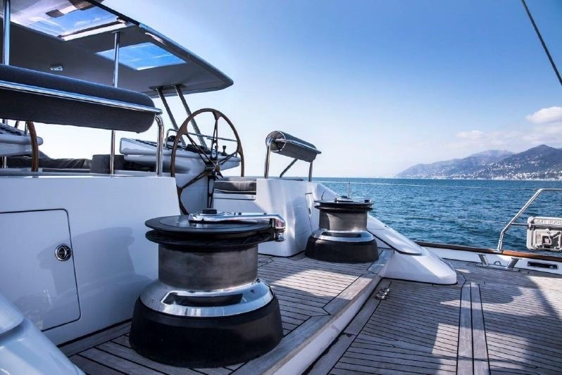 [35m-Yacht-CAROLINE-1]-210-122.jpg