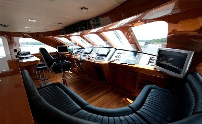 [36m-Yacht-ZENITH]-2842-19.jpg
