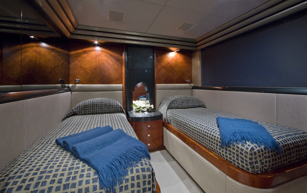 [43m-Yacht-SILVER-DREAM]-207-219.jpg