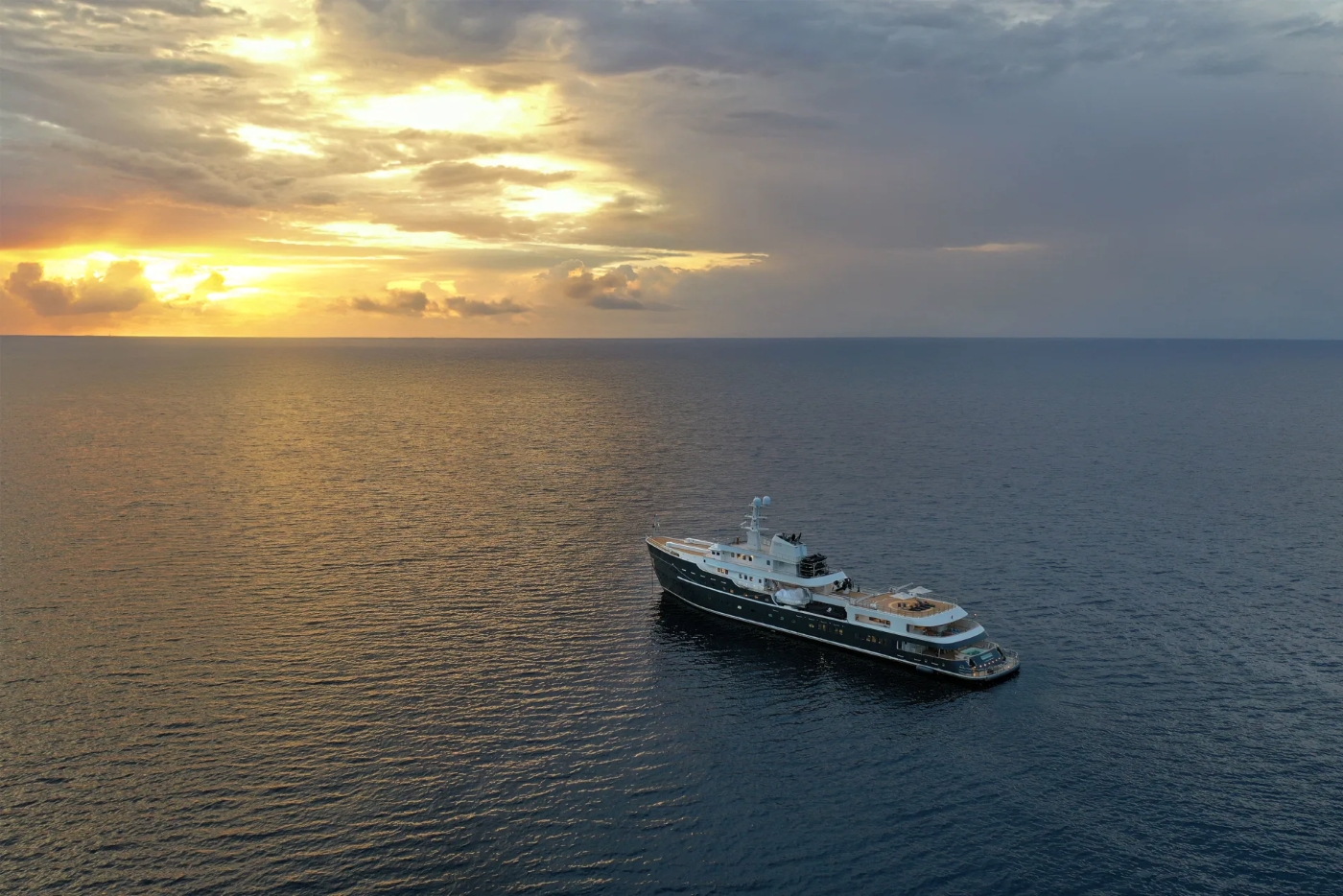 [LUXURY-MOTOR-YACHT-GIANT]-296-29.jpg