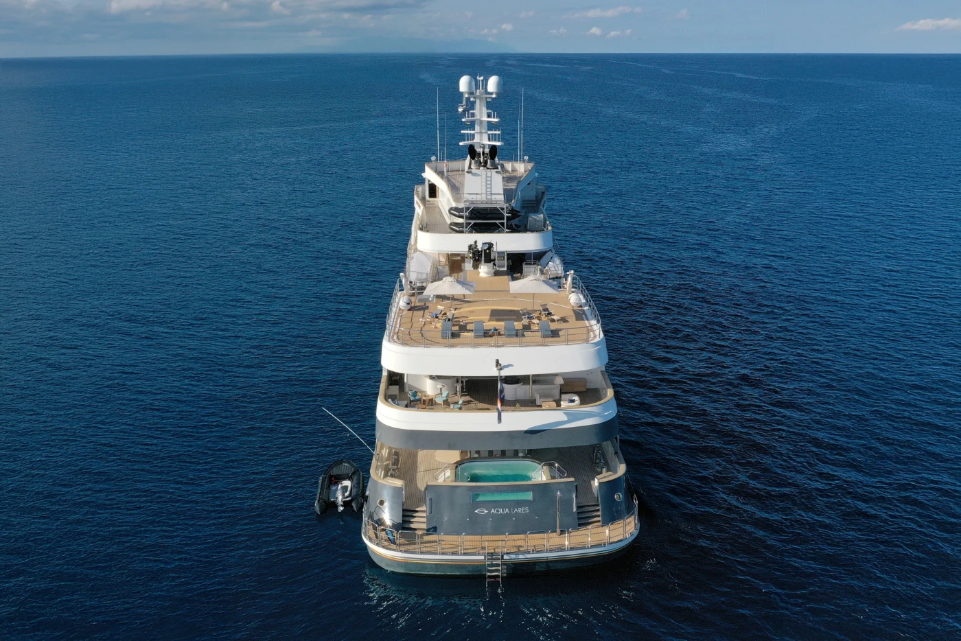 Aft Deck 01.jpg