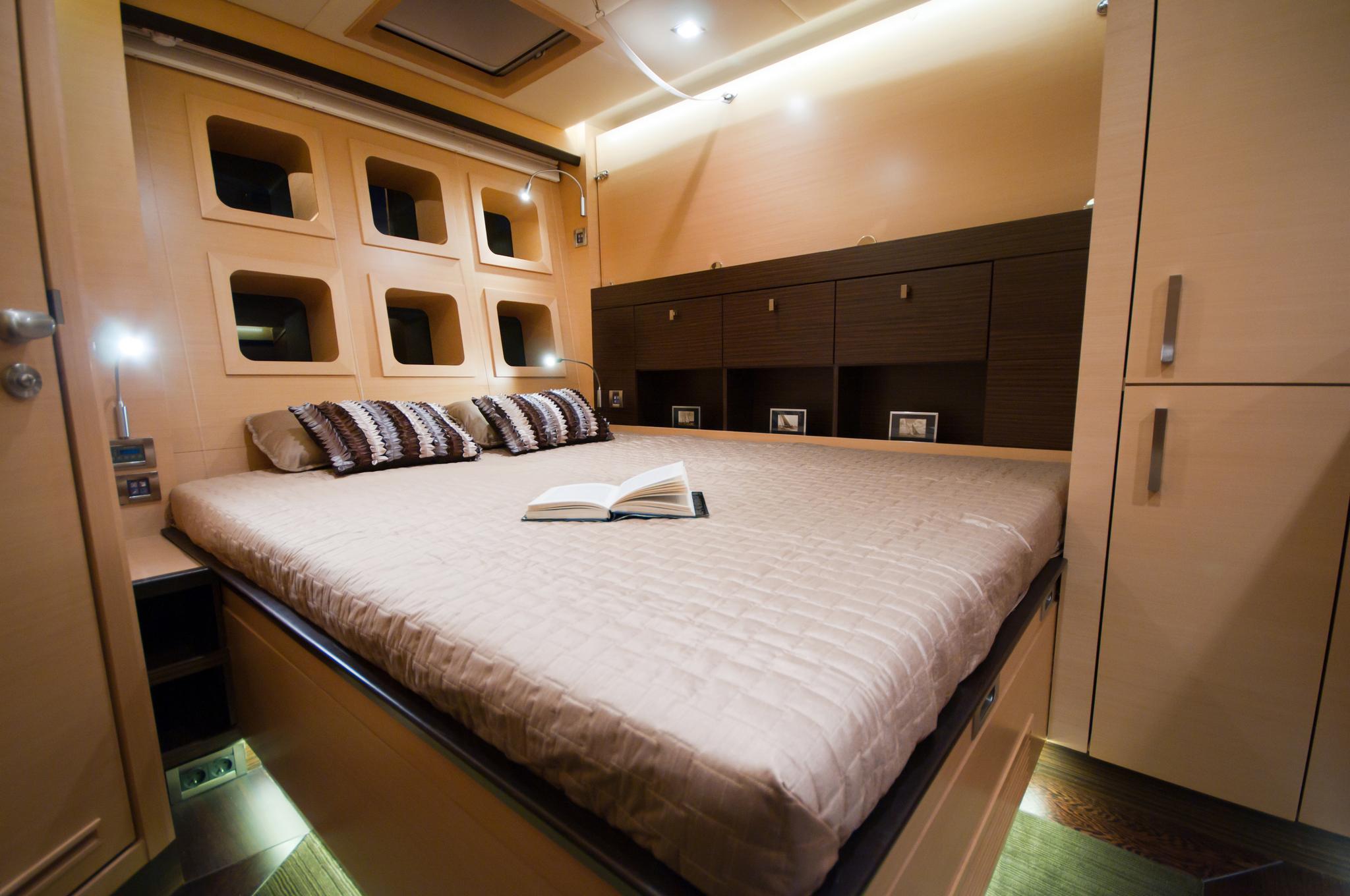 Guest cabin    00002.jpg