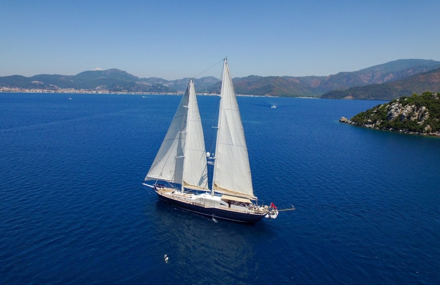 Luxury superyacht UBI BENE.jpg