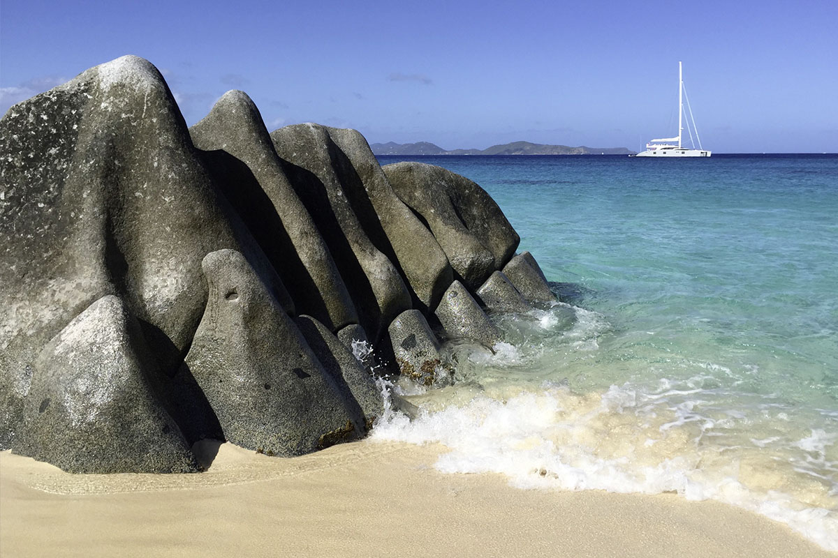 Luxury yacht charter vacation 00004.jpg