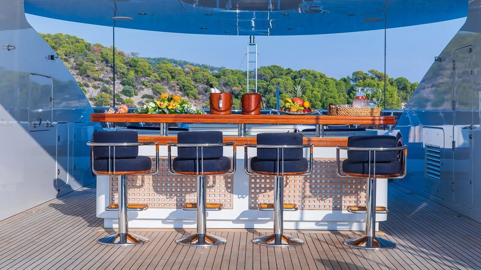 Sundeck bar.jpg