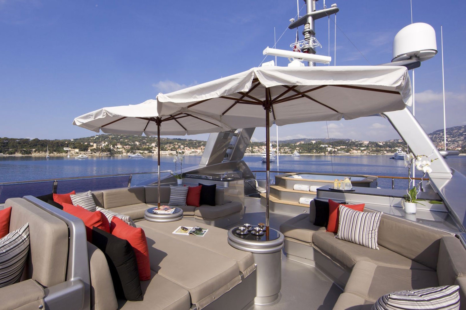 Sundeck on the french riviera.jpg