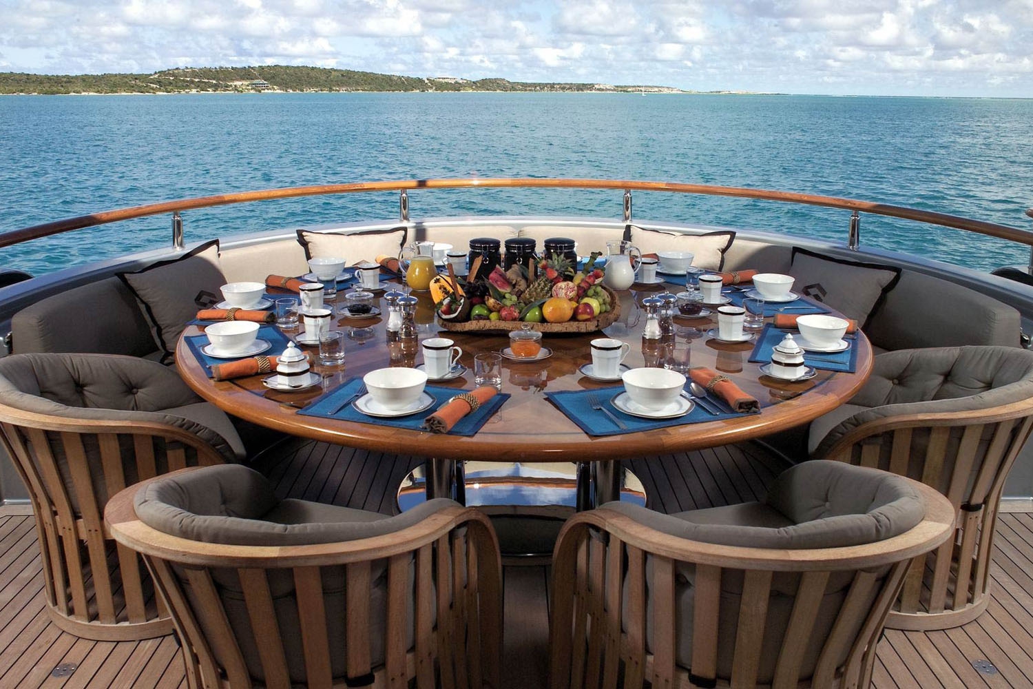Yacht SILVER DREAM - aft deck.jpg