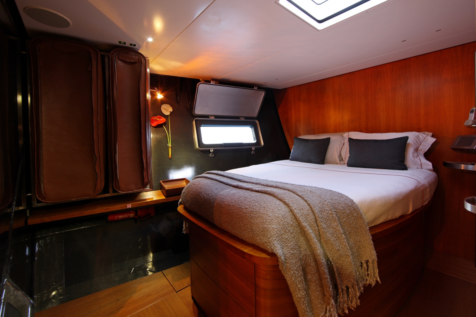 Yacht Wally B cabin 1.jpg