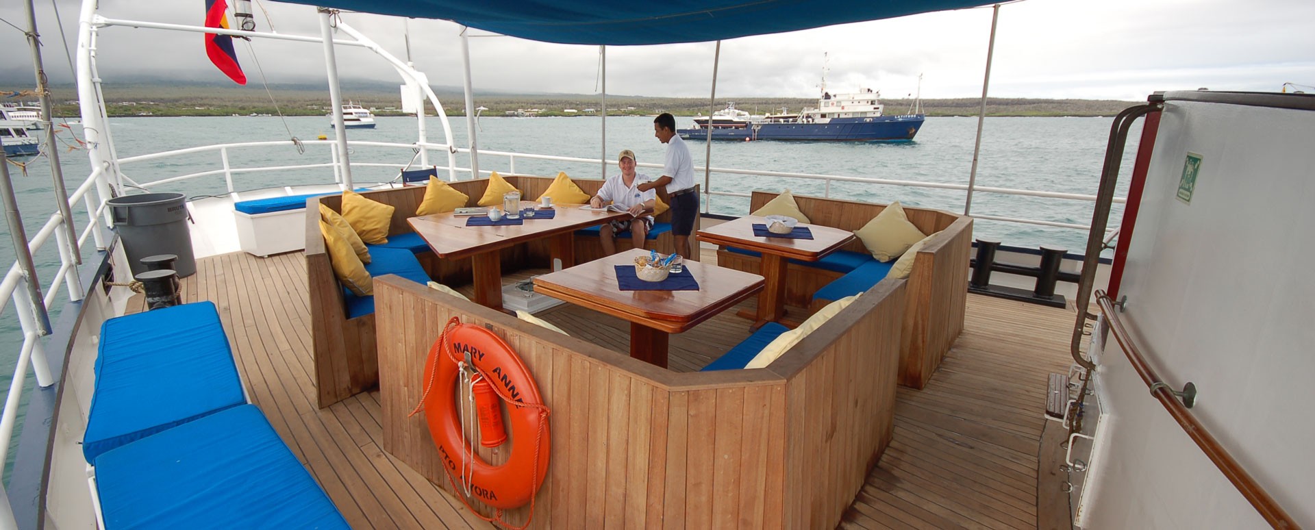alfresco dining.jpg