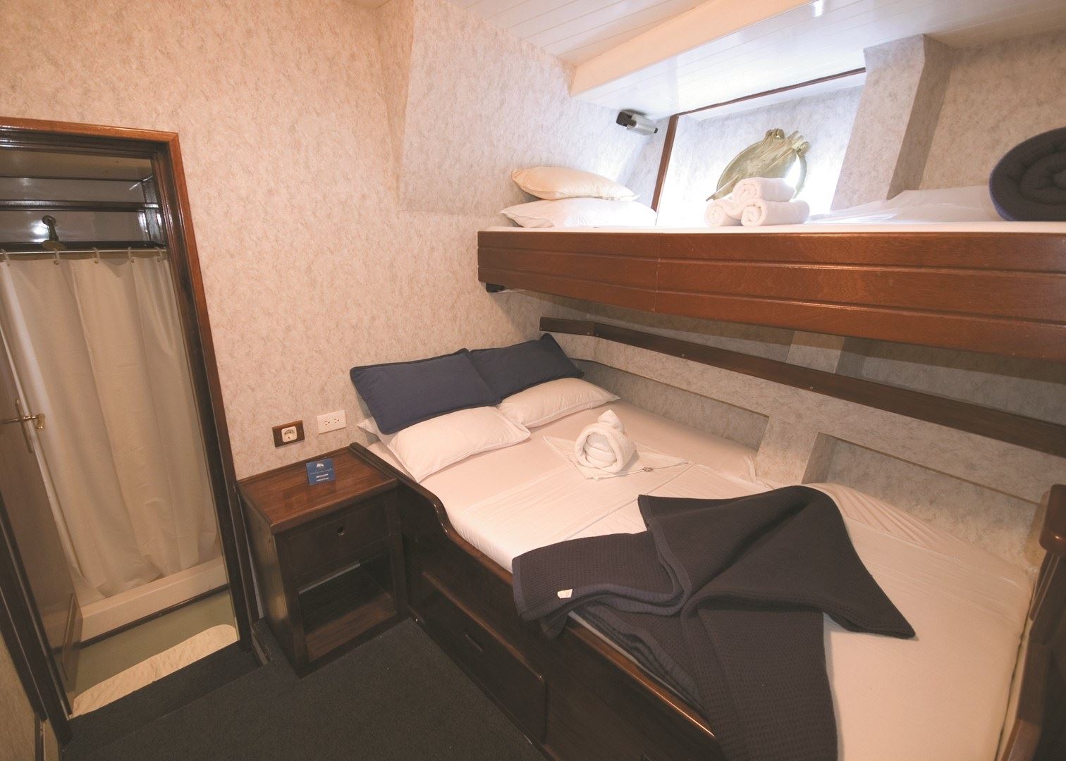 double cabin and pullman.jpg