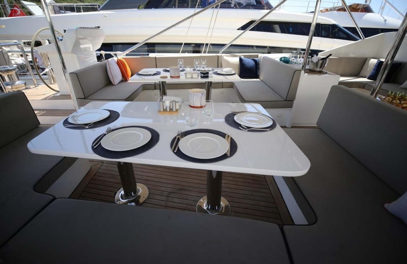 exterior dining area.jpg