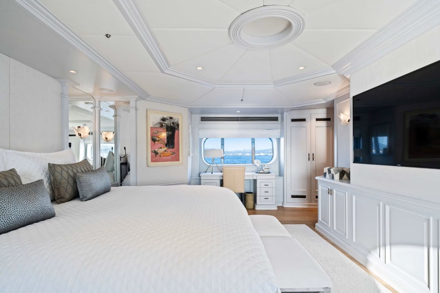 interior main deck master stateroom .jpg