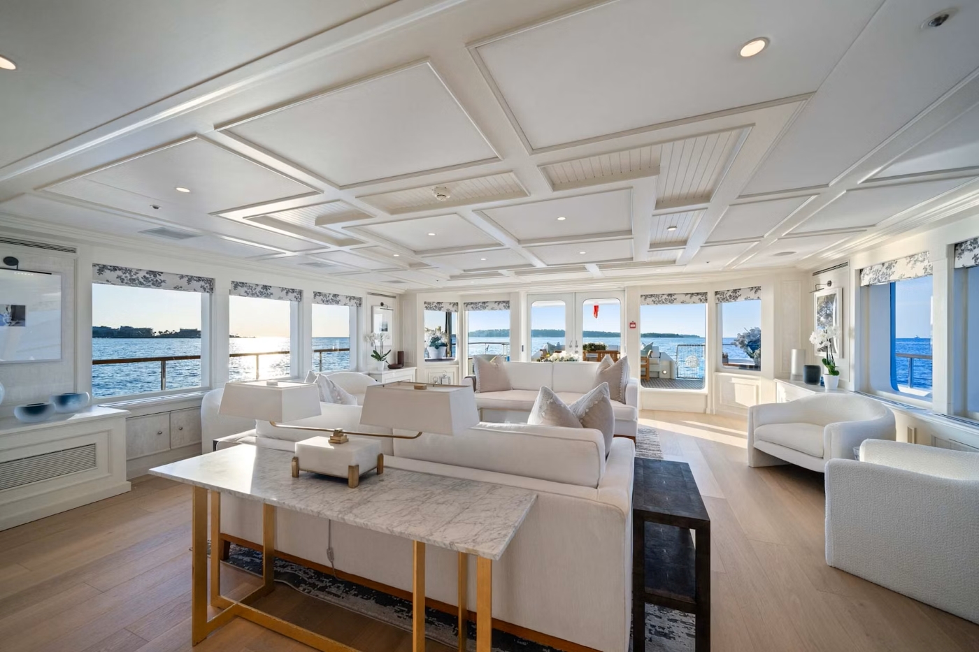 interior main deck salon.jpg