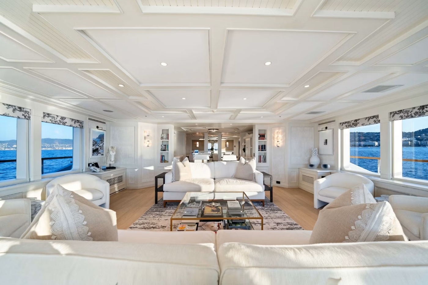 main salon.jpg