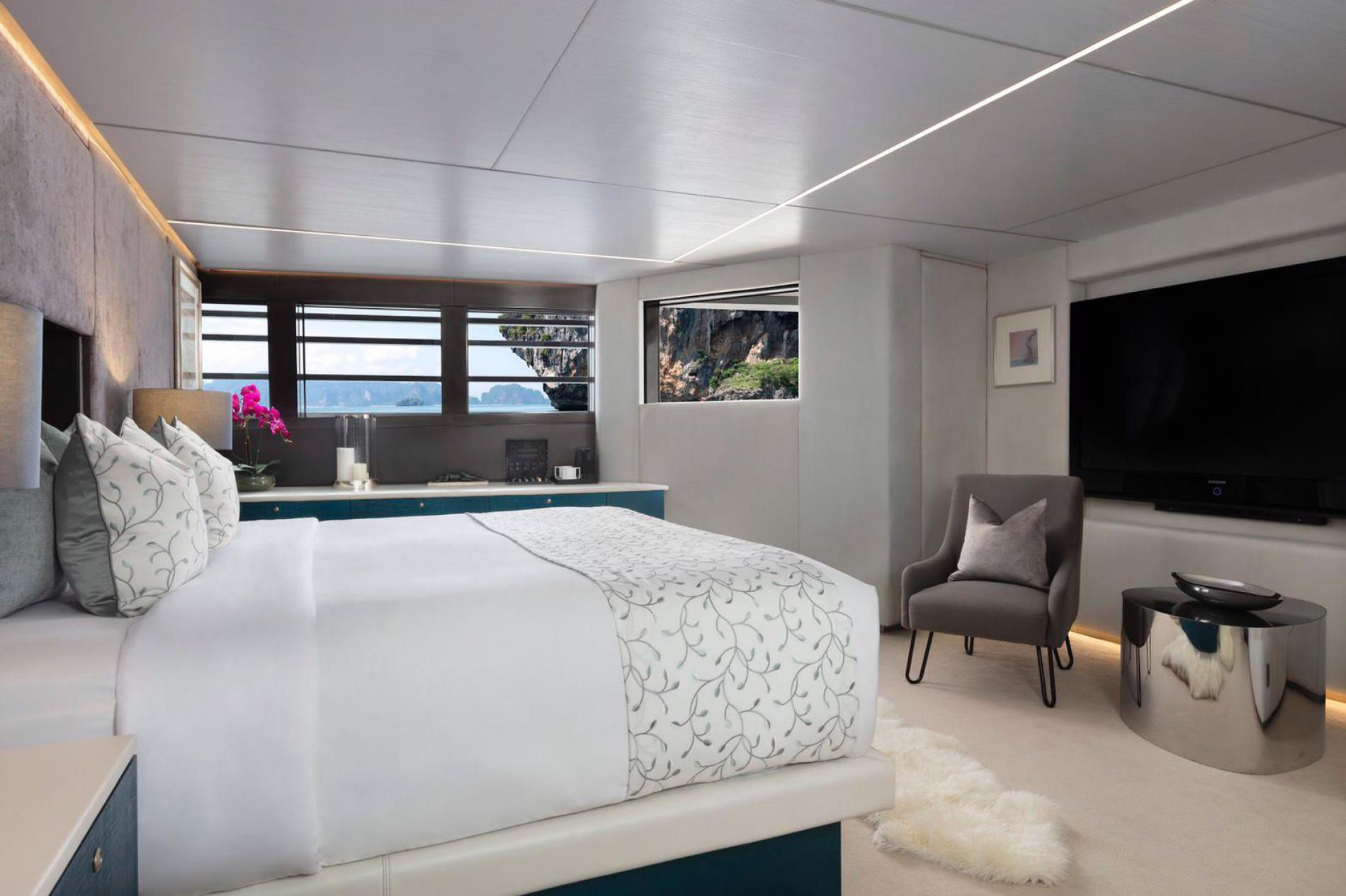master stateroom.jpg