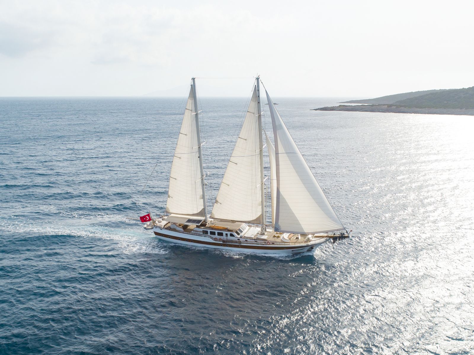 sailing profile.jpg