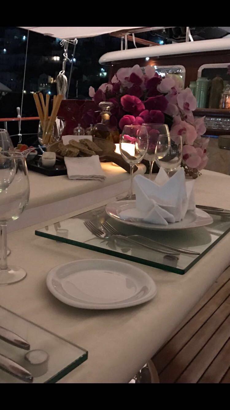 table set up.jpg