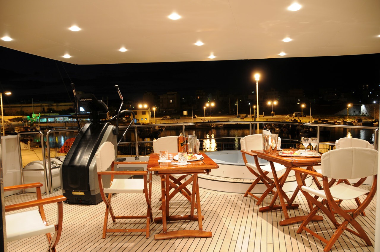 [41m-Yacht-AMZ]-3310-152.jpg