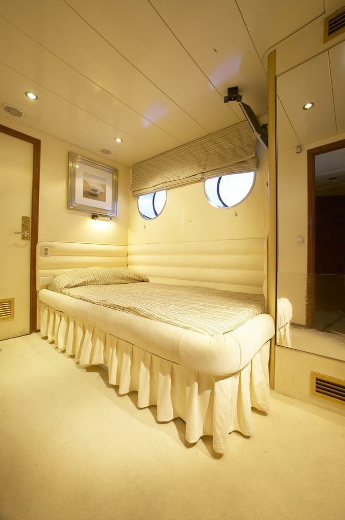 [41m-Yacht-AMZ]-3310-173.jpg