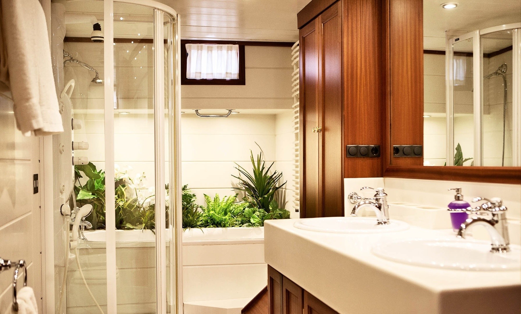 [45m-Yacht-AIGLON]-3039-114.jpg