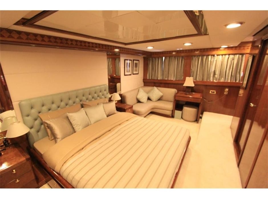 [46m-Yacht-WHITE-KNIGHT]-3102-176.jpg