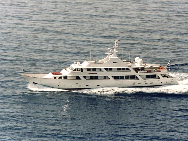 [46m-Yacht-WHITE-KNIGHT]-3102-2.jpg