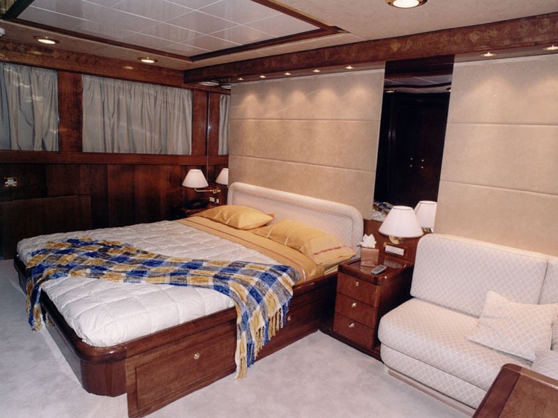 [46m-Yacht-WHITE-KNIGHT]-3102-87.jpg