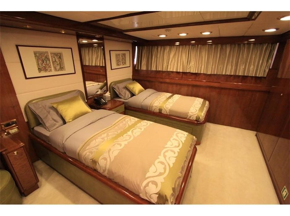 [46m-Yacht-WHITE-KNIGHT]-3102-92.jpg