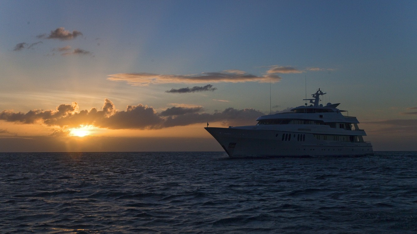 [60m-Yacht-BLUE-MOON]-3387-125.jpg