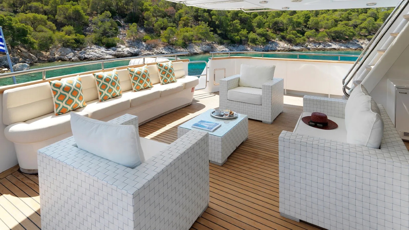 Exterior Relaxation Area With Sea Views 03.jpg