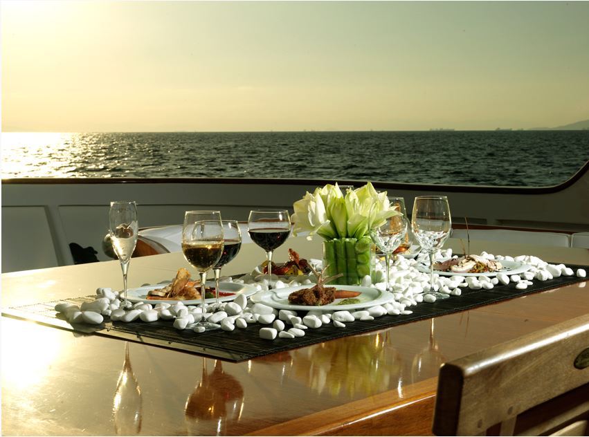 Exterior living spaces 00005.jpg